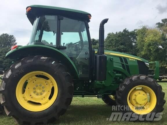 John Deere 5100E الجرارات