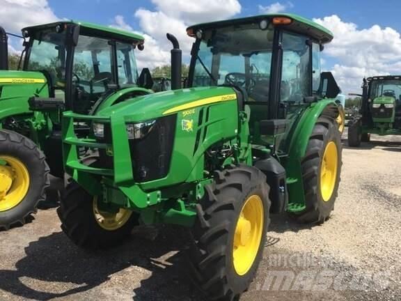 John Deere 5100E الجرارات