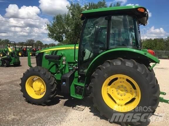 John Deere 5100E الجرارات