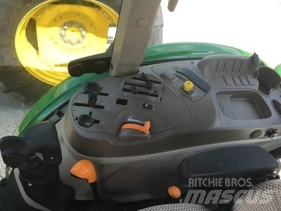 John Deere 5100E الجرارات