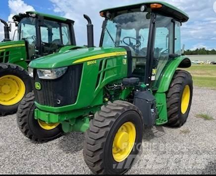 John Deere 5100E جرارات مدمجة