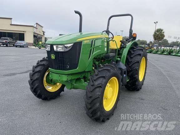 John Deere 5100E الجرارات