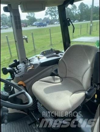 John Deere 5100E الجرارات
