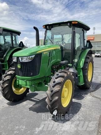 John Deere 5100E الجرارات