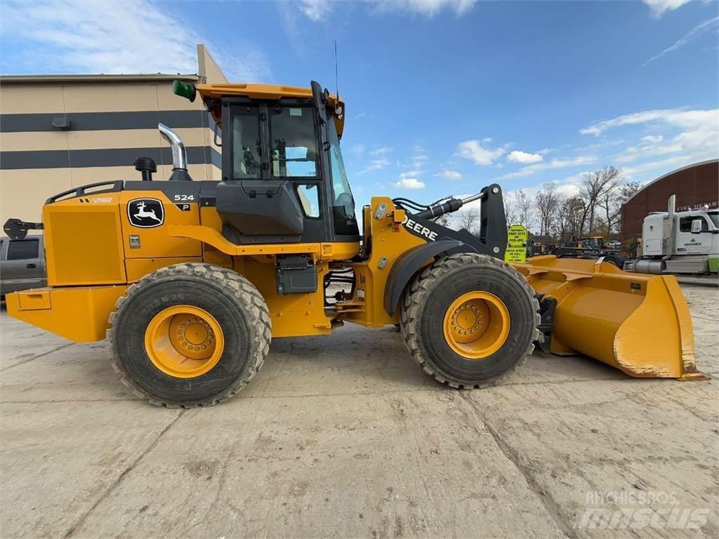 John Deere 524 P لوادر بعجل