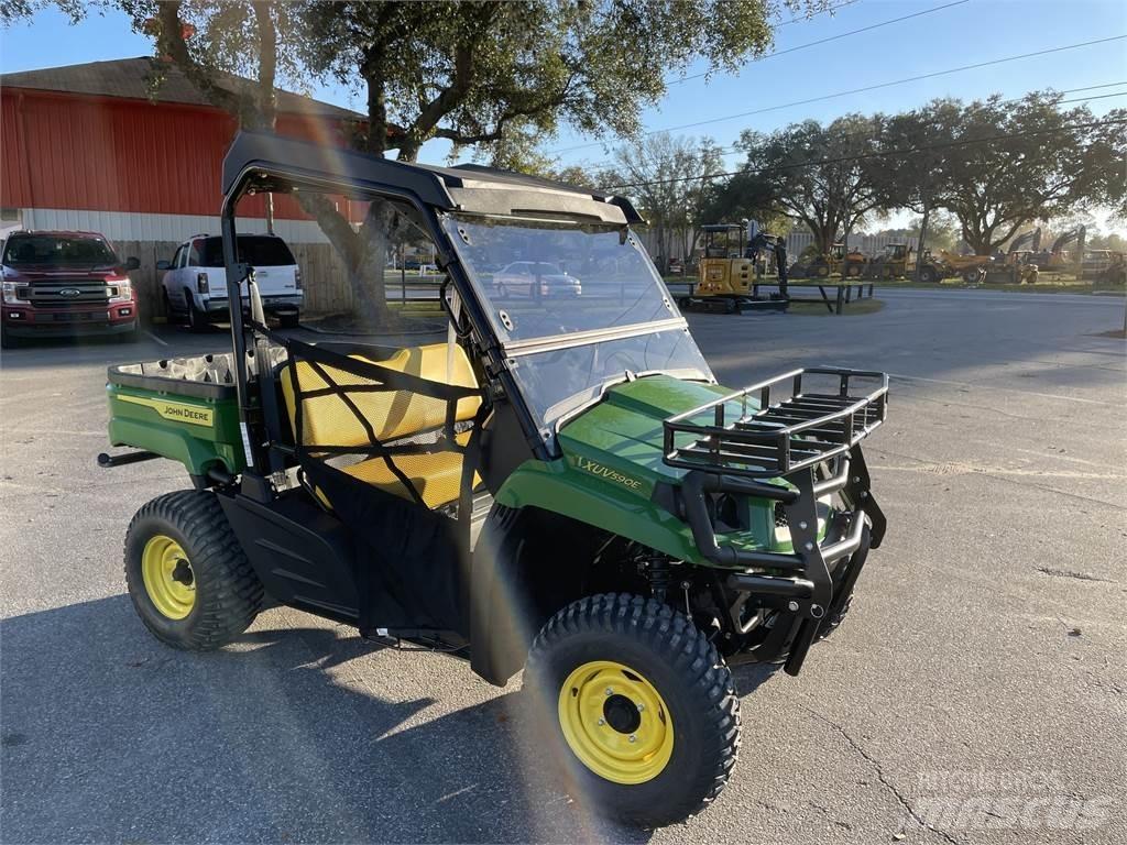 John Deere 590E ماكينات منفعة عامة