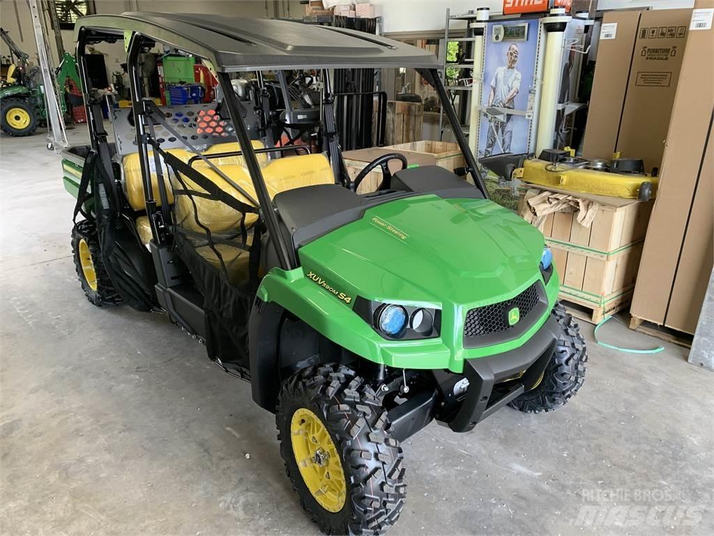 John Deere 590M ماكينات منفعة عامة