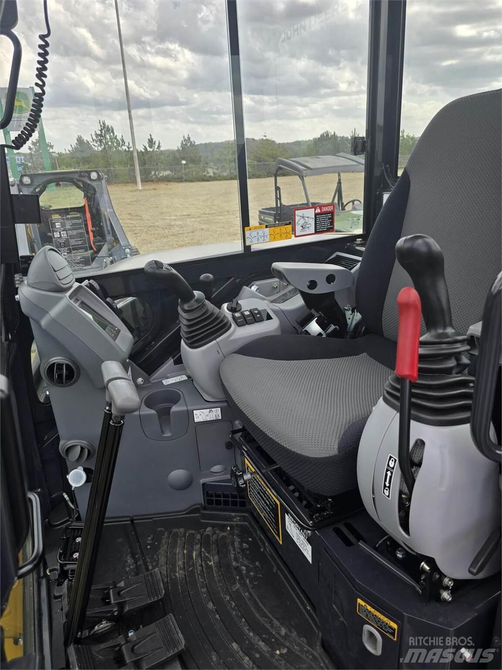 John Deere 60 P حفارات صغيرة أقل من 7 طن (حفارات صغيرة)