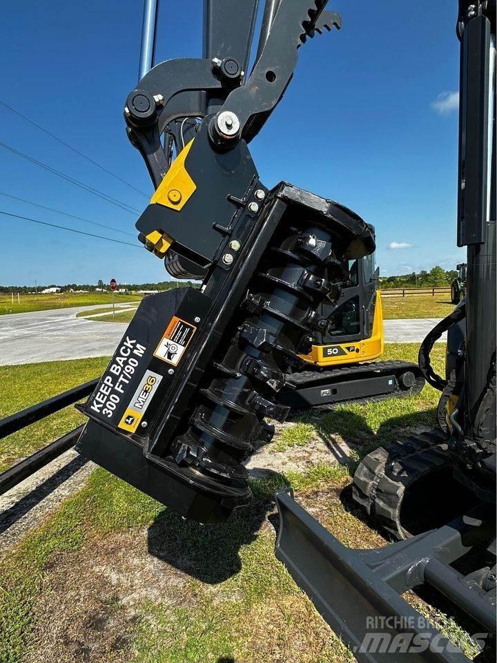 John Deere 60P حفارات زحافة