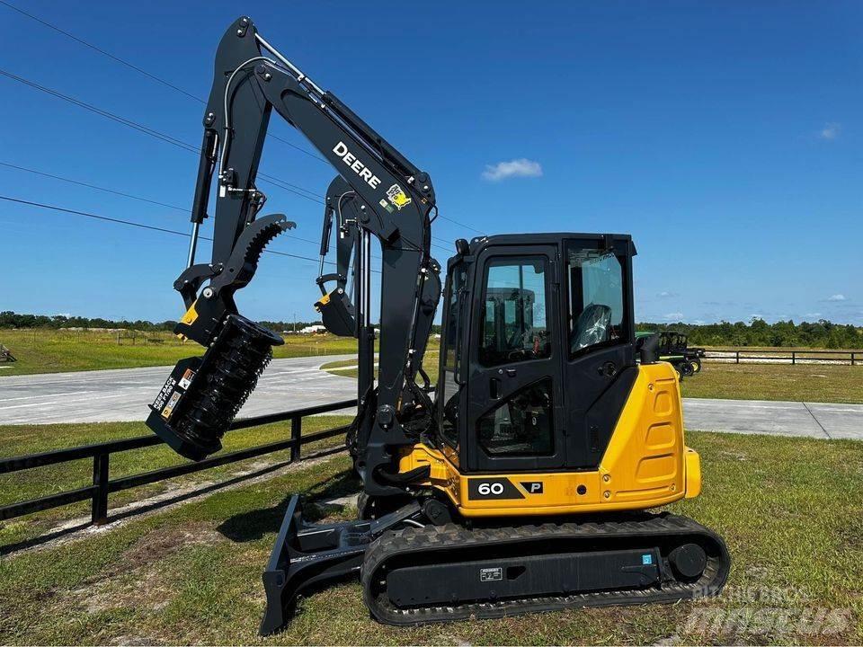 John Deere 60P حفارات زحافة