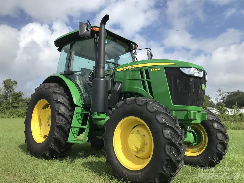 John Deere 6105E الجرارات