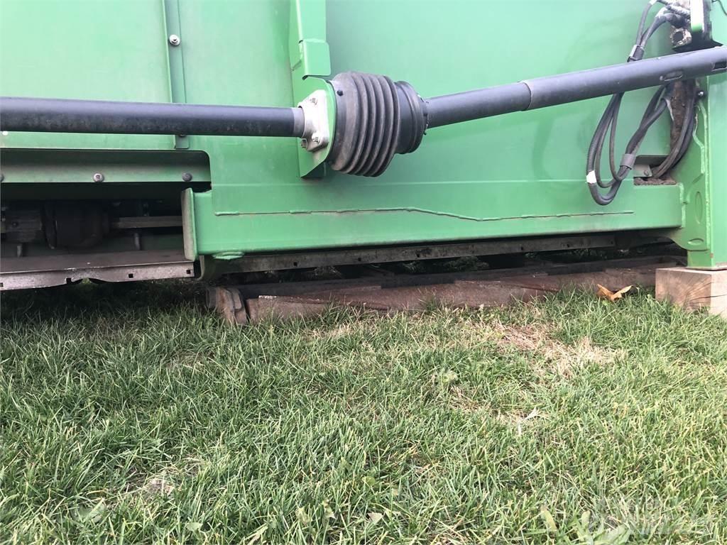 John Deere 612C ملحقات الحصادات