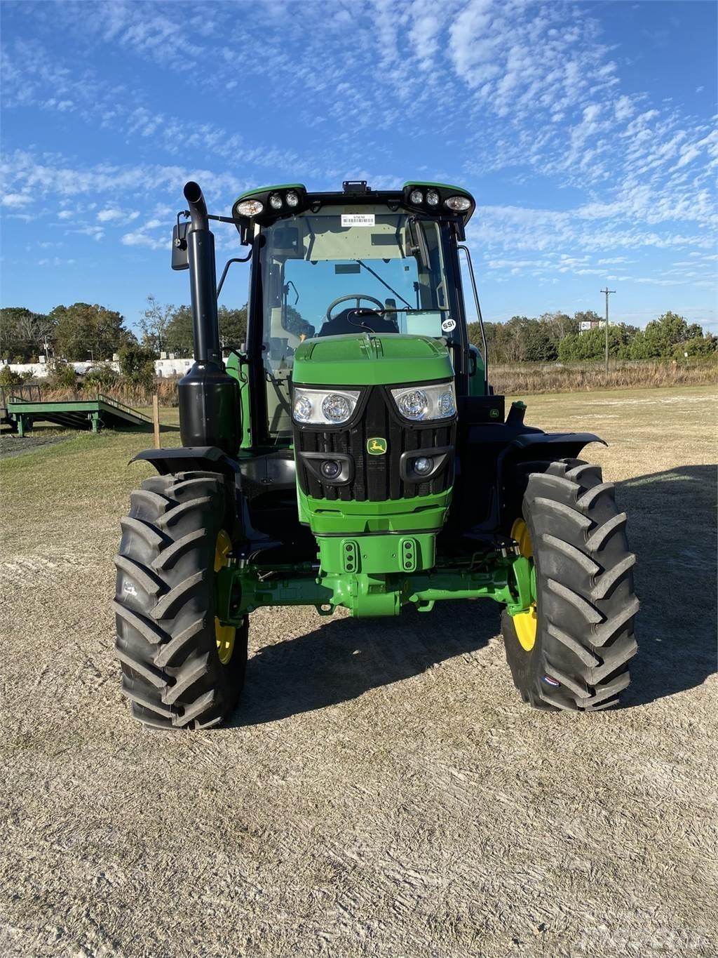 John Deere 6155M الجرارات