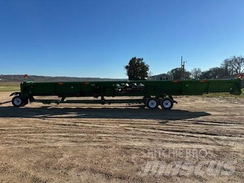 John Deere 616C ملحقات الحصادات