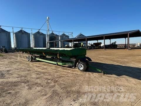 John Deere 616C ملحقات الحصادات