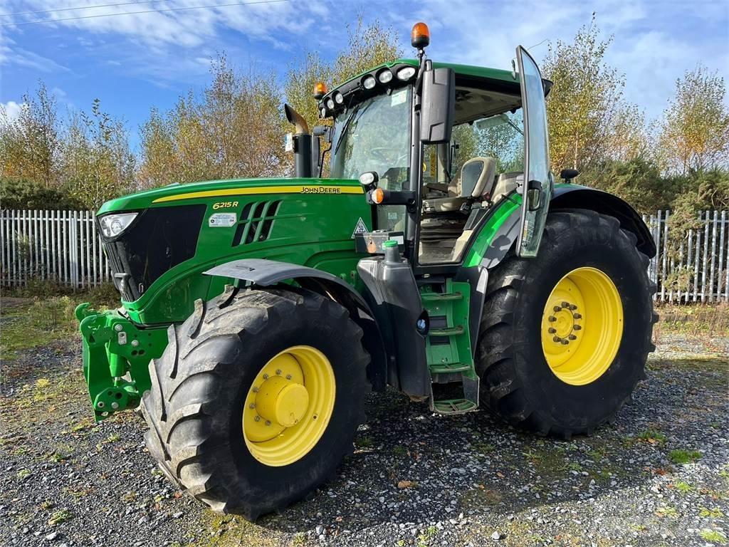 John Deere 6215R الجرارات