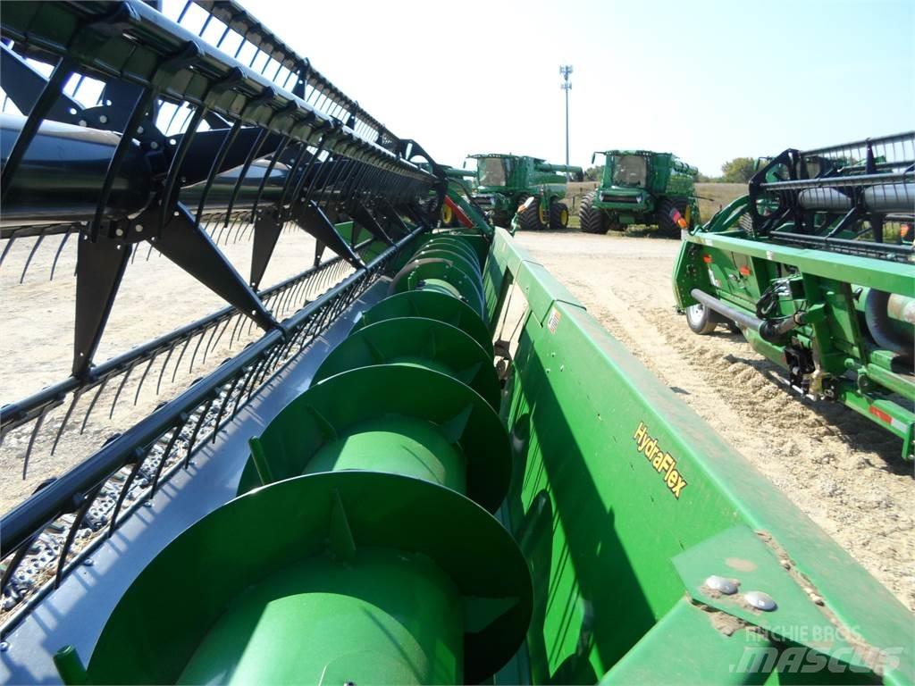 John Deere 625F ملحقات الحصادات
