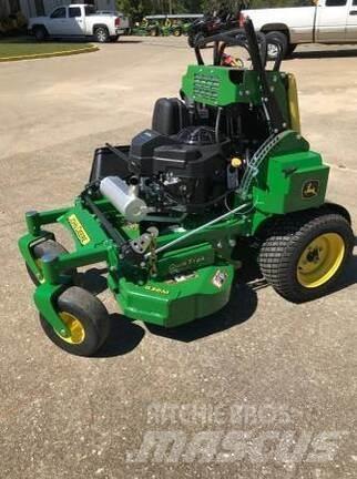 John Deere 636M ركوب الحشائش