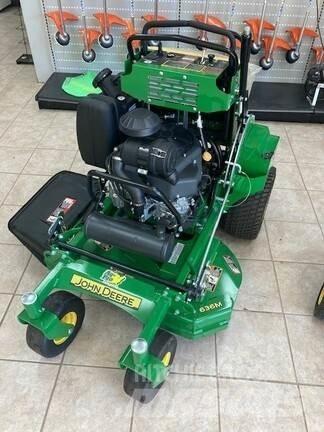 John Deere 636M ركوب الحشائش