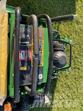 John Deere 636M ركوب الحشائش