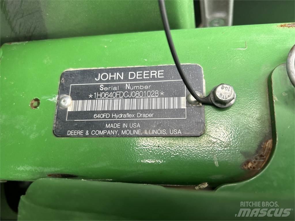John Deere 640FD ملحقات الحصادات
