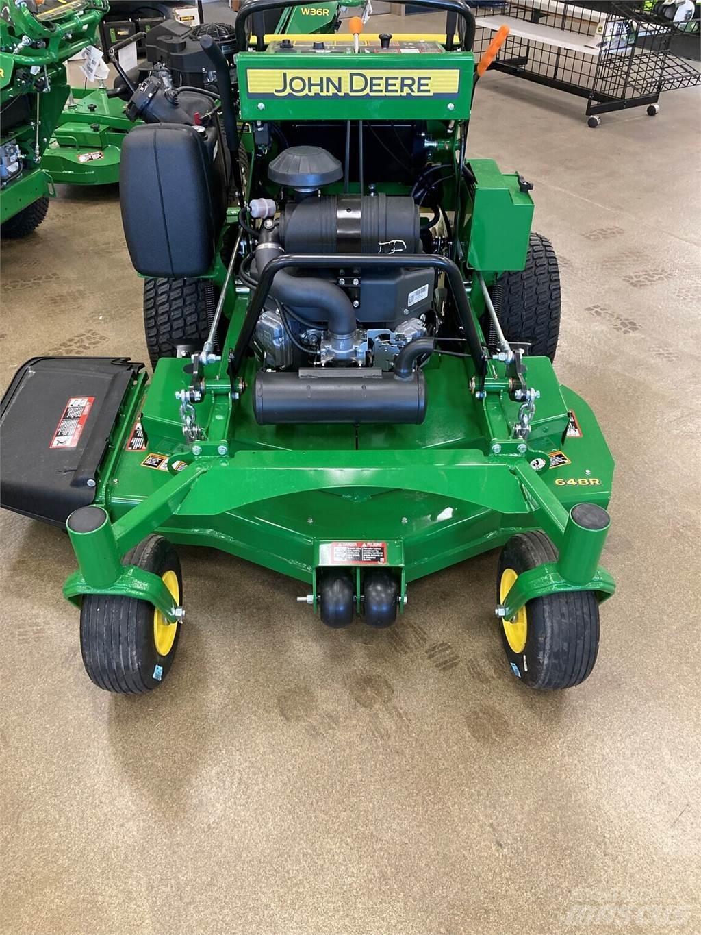 John Deere 648R ركوب الحشائش