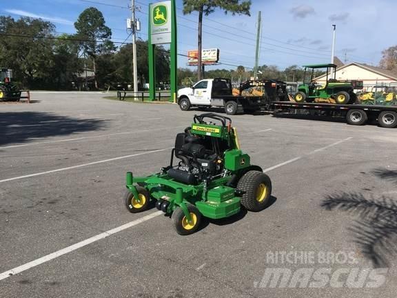 John Deere 648R ركوب الحشائش