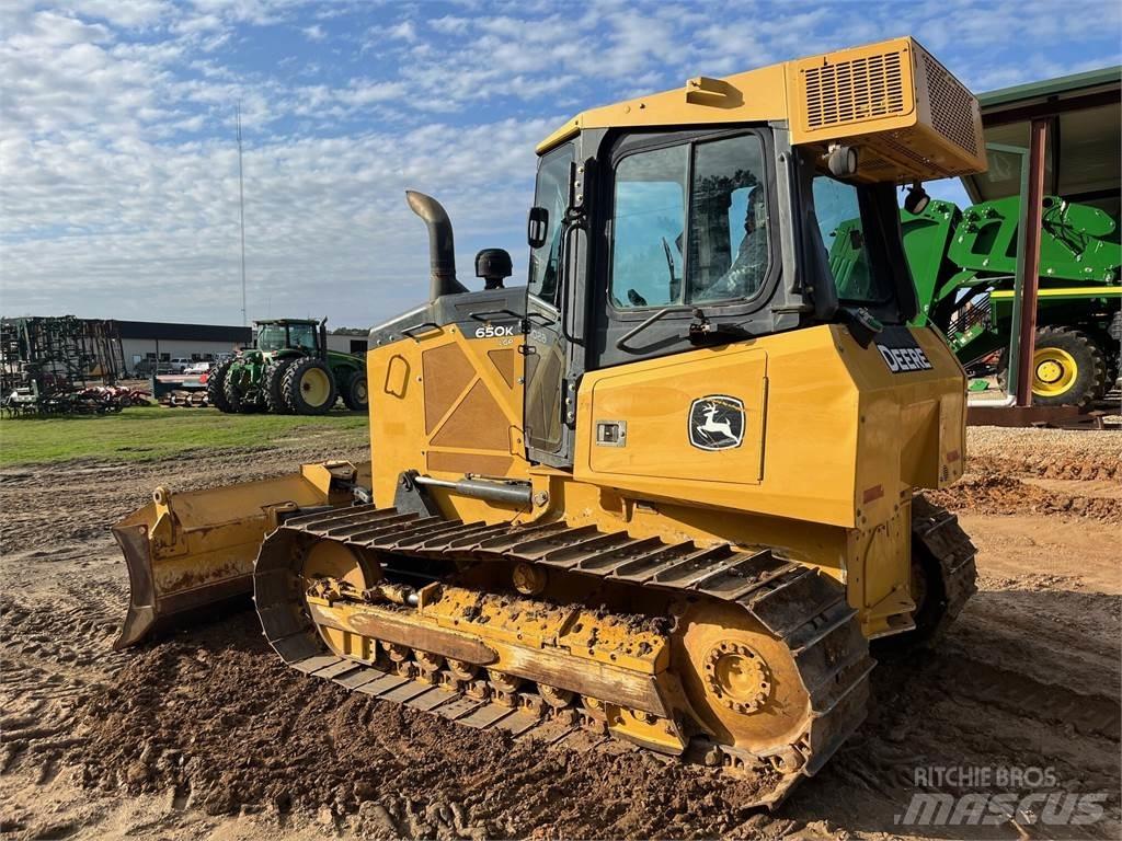 John Deere 650K بلدوزرات مجنزرة