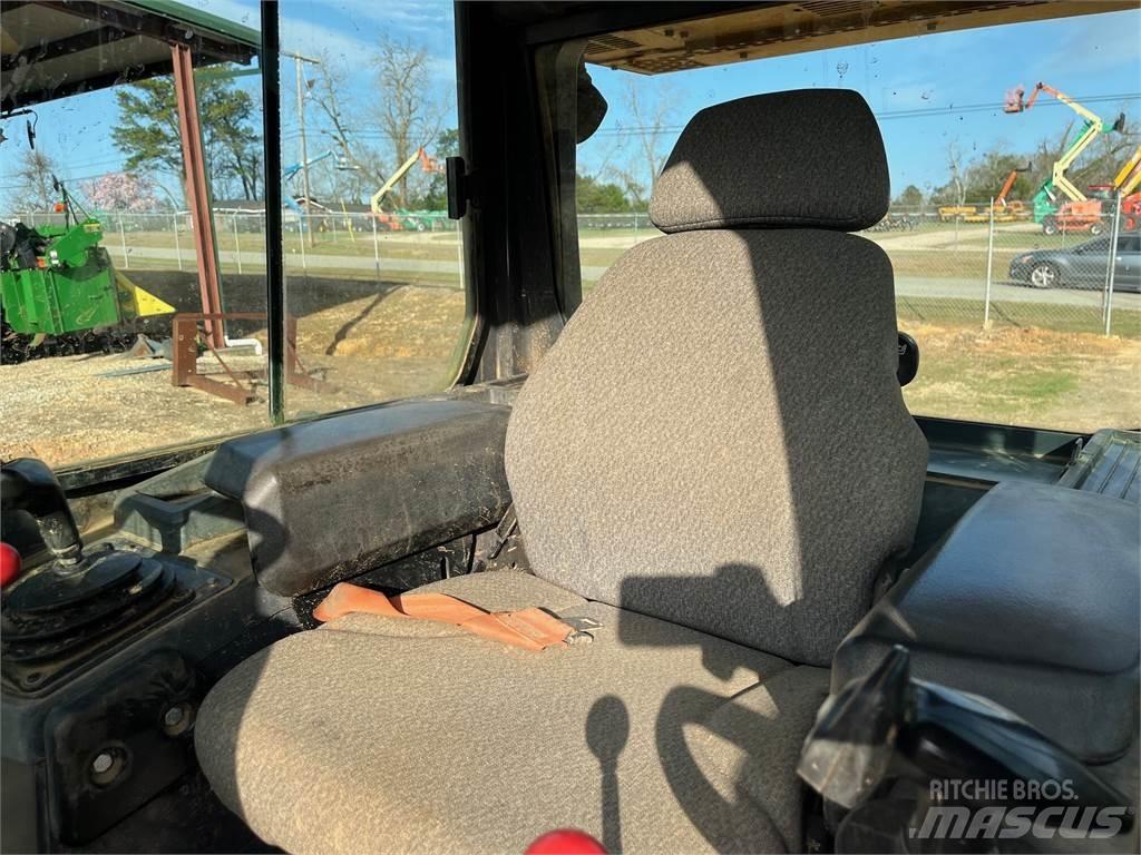 John Deere 650K بلدوزرات مجنزرة