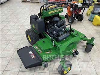 John Deere 661R ركوب الحشائش