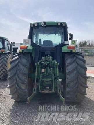 John Deere 6910 الجرارات