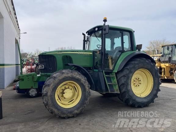 John Deere 6920 الجرارات