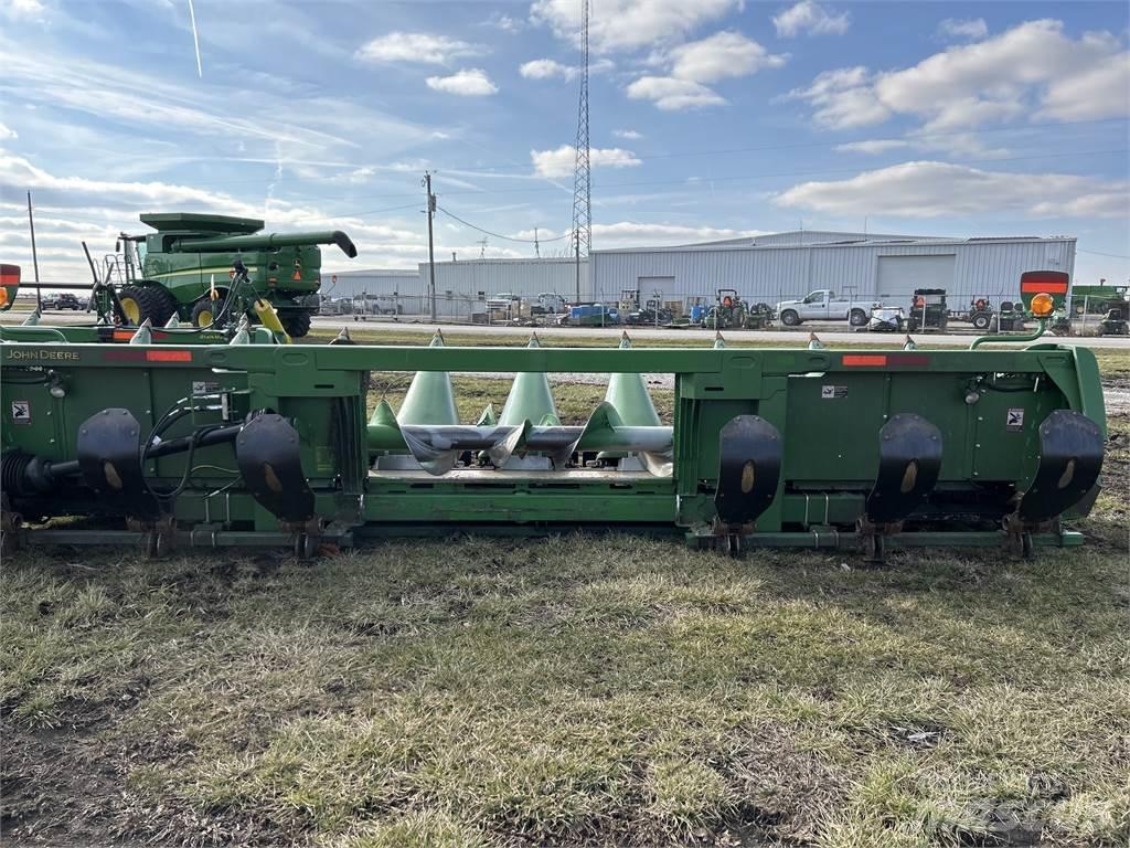 John Deere 708C ملحقات الحصادات