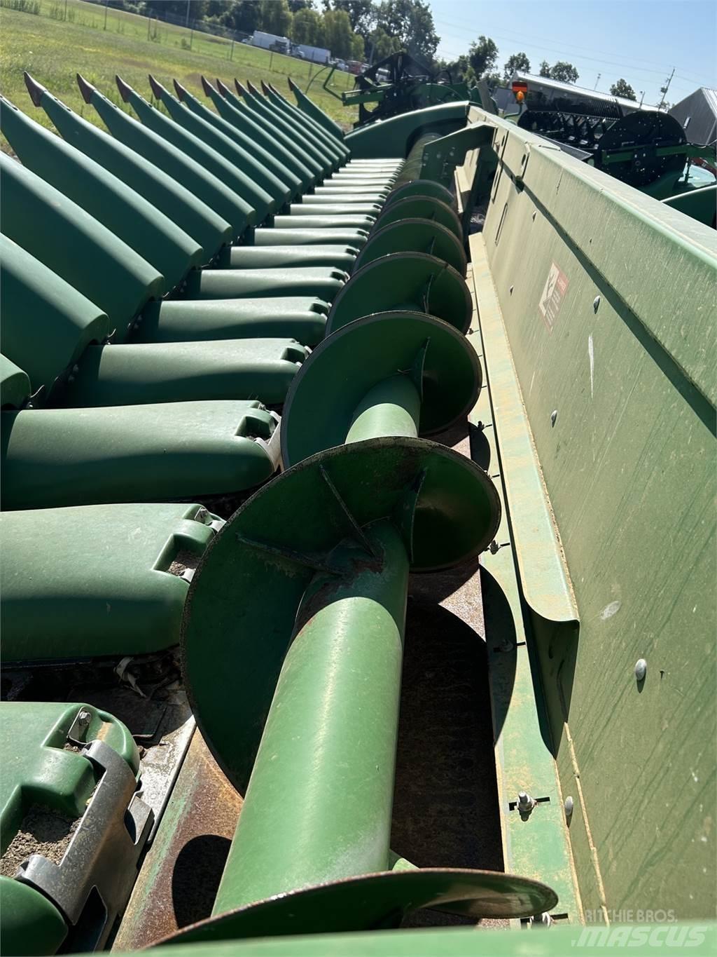 John Deere 718C ملحقات الحصادات