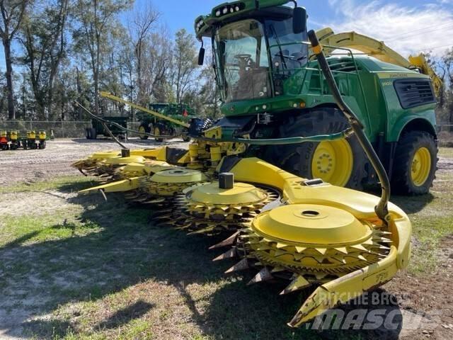 John Deere 772 معدات أخرى لحصاد العلف