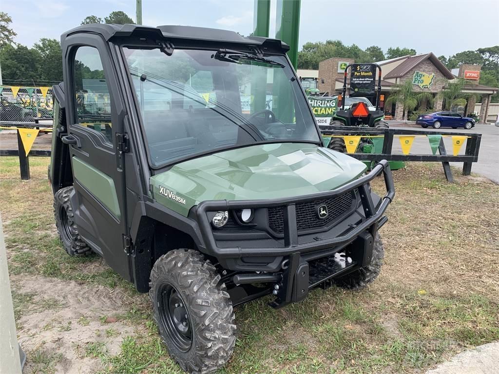 John Deere 835M ماكينات منفعة عامة