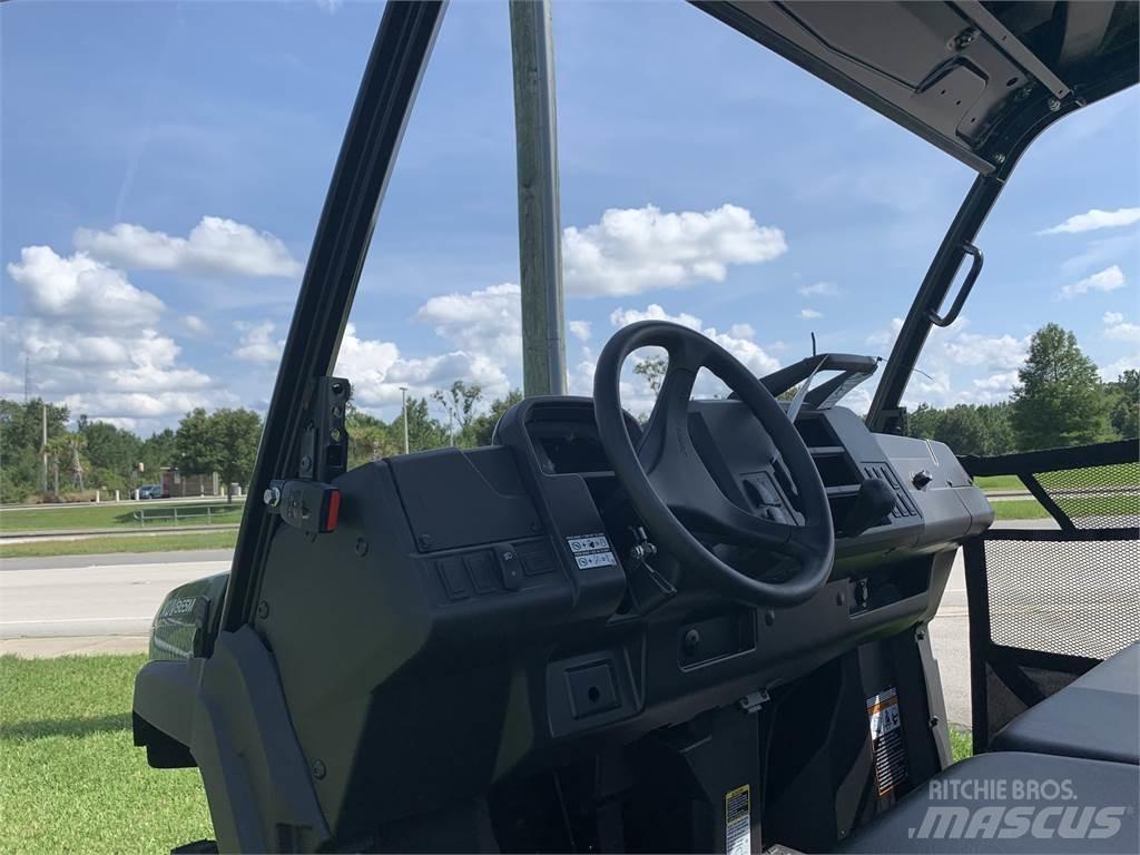 John Deere 865M ماكينات منفعة عامة