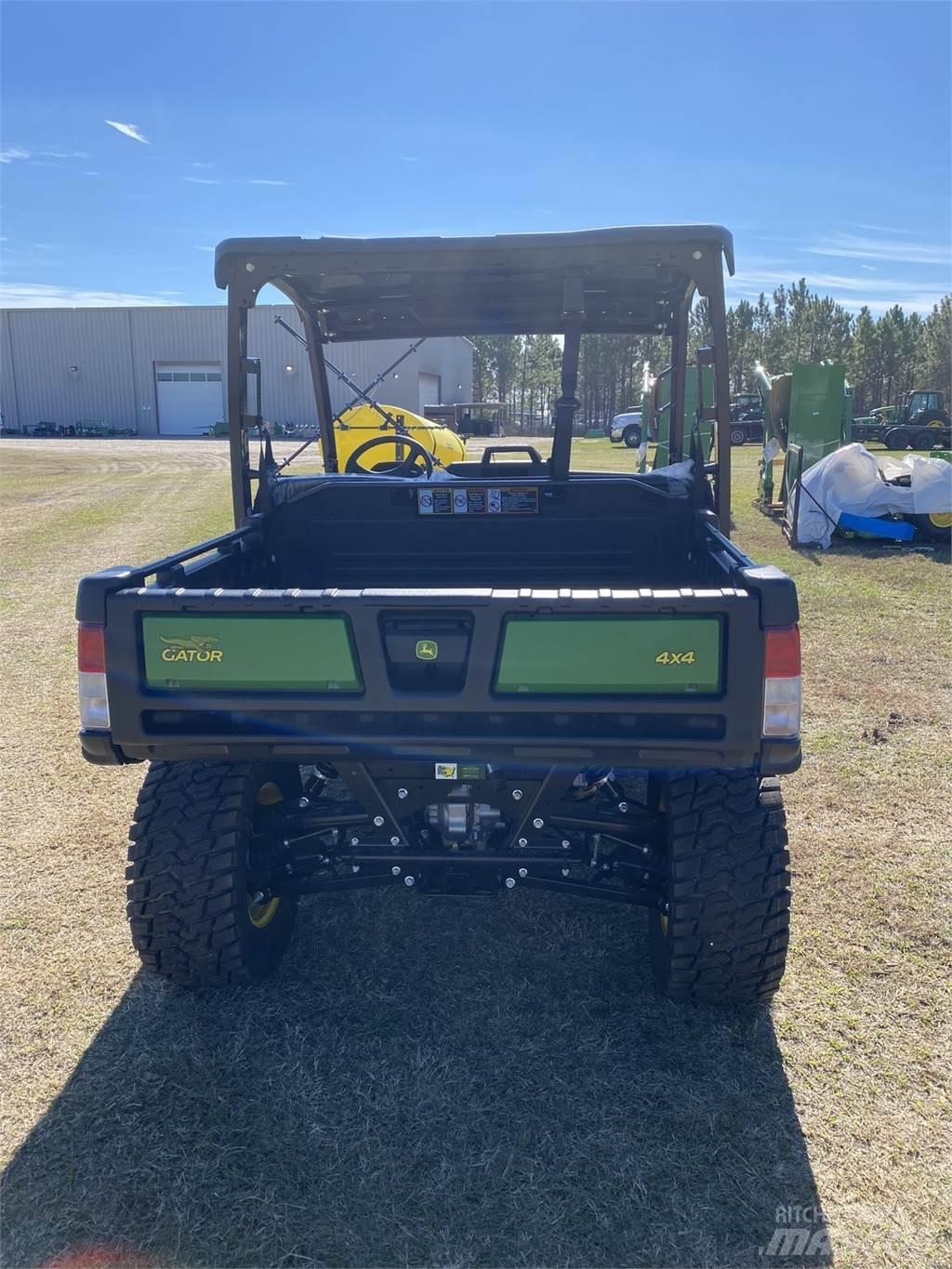 John Deere 865M ماكينات منفعة عامة