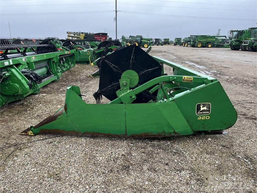 John Deere 920F ملحقات الحصادات