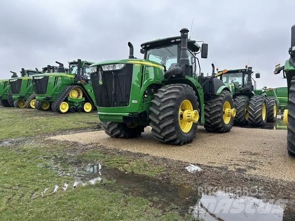 John Deere 9520R الجرارات