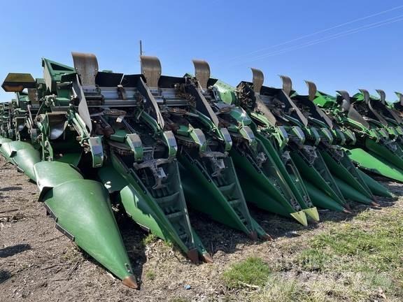 John Deere C12F ملحقات الحصادات