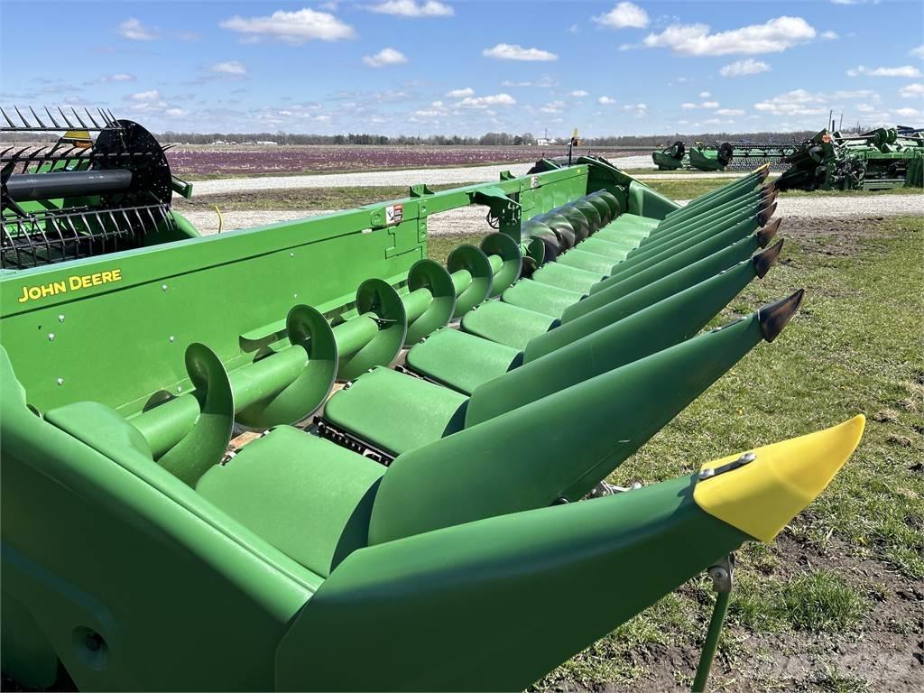 John Deere C12R ملحقات الحصادات
