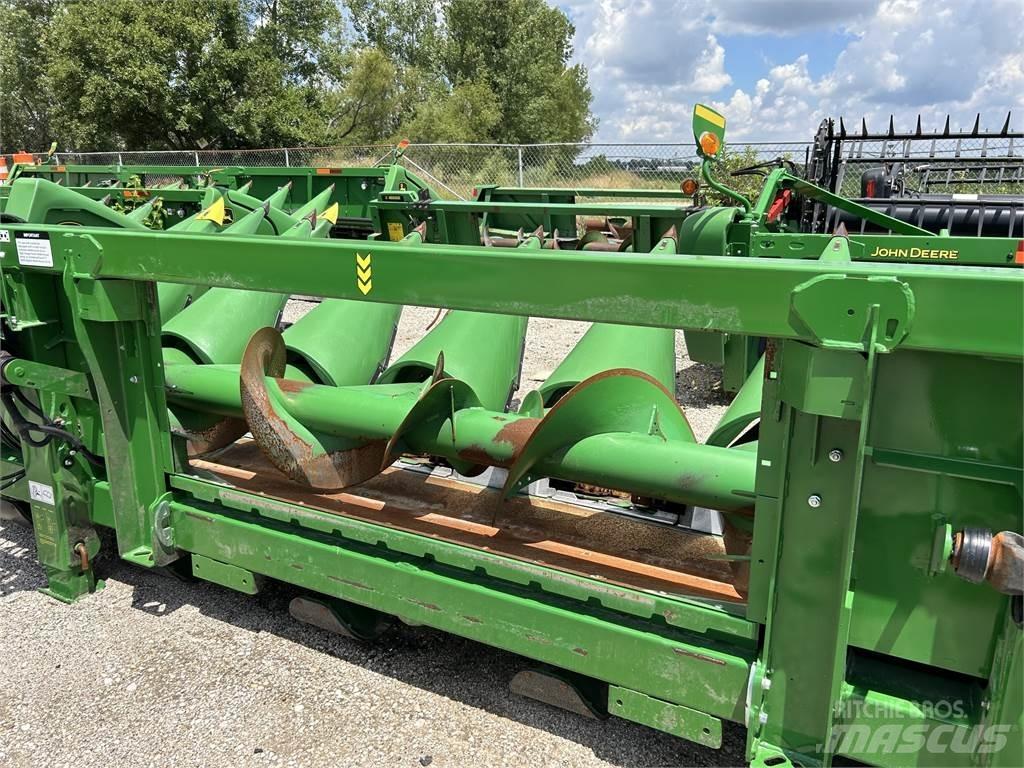 John Deere C8R ملحقات الحصادات