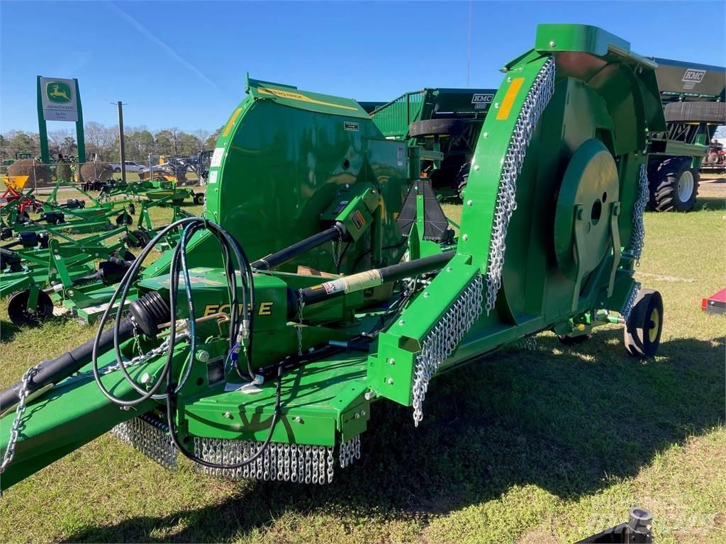John Deere FC15E آلات تمزيق الحزم وتقطيعها ونشرها