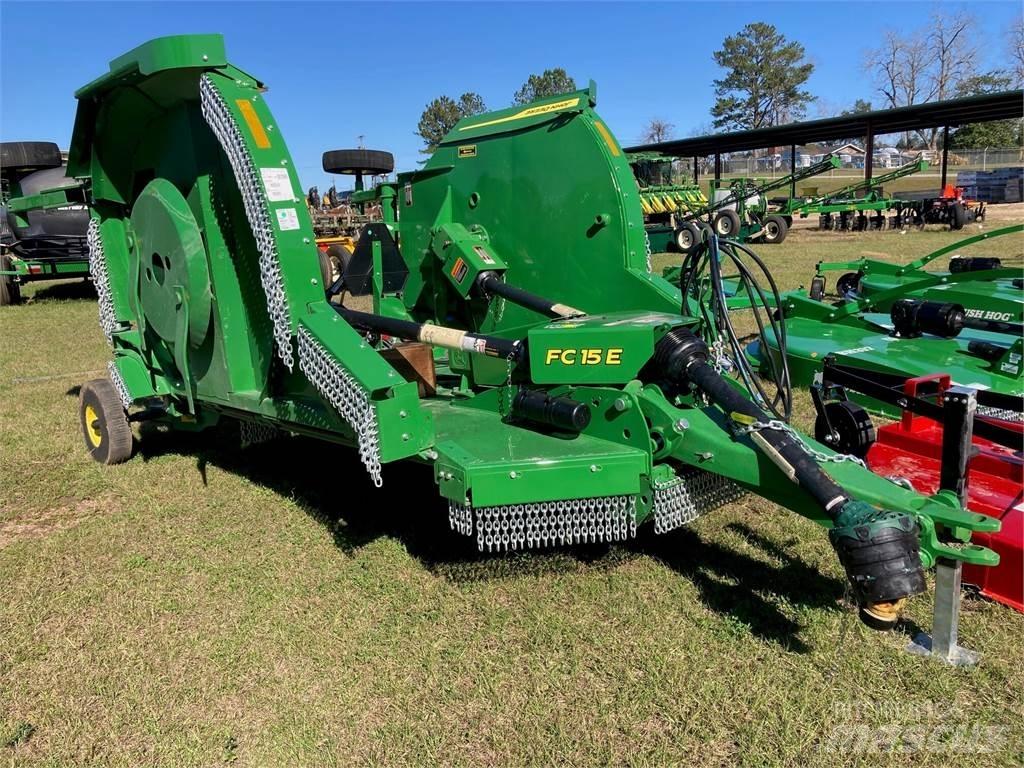 John Deere FC15E آلات تمزيق الحزم وتقطيعها ونشرها