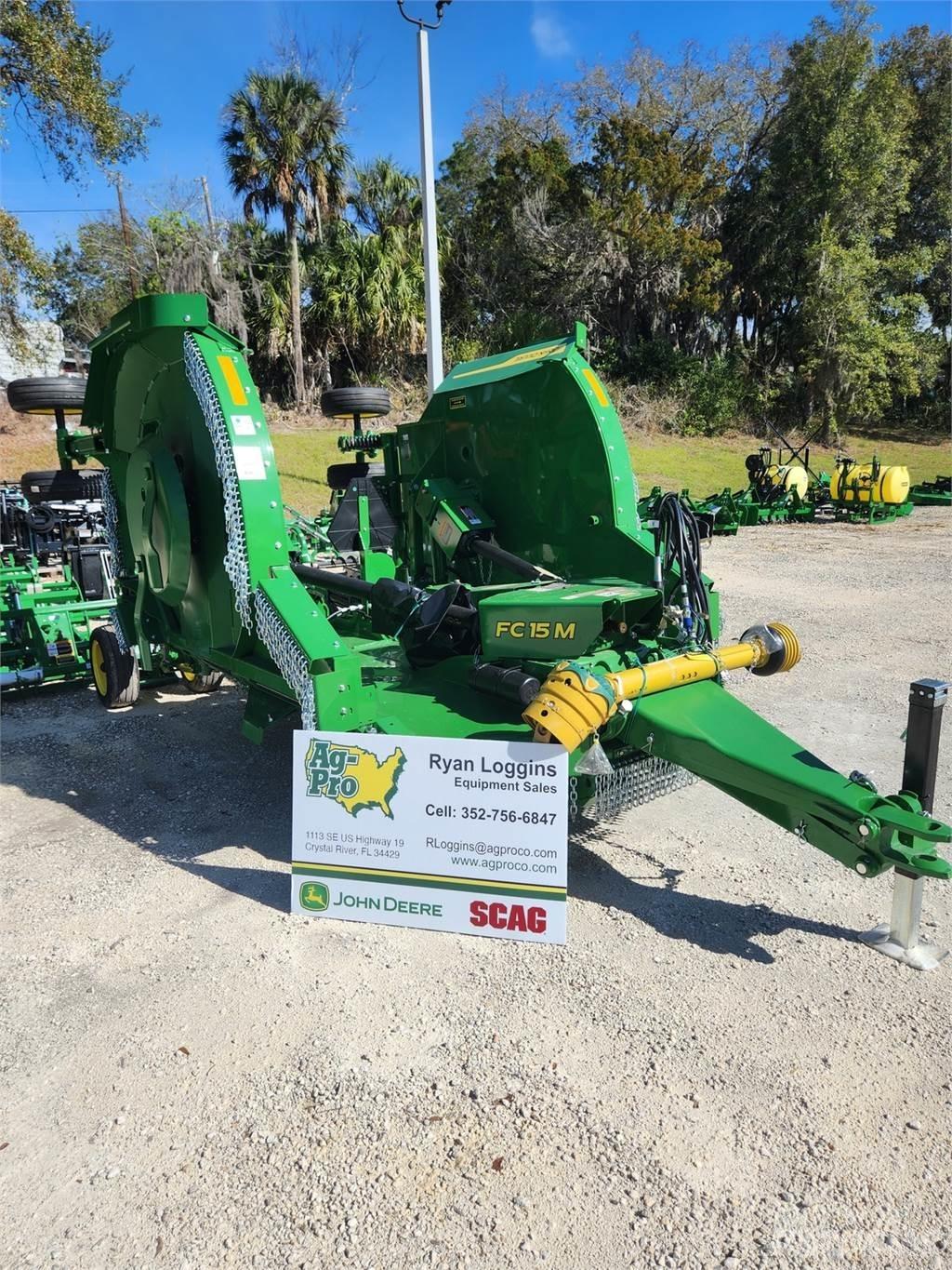 John Deere FC15M آلات تمزيق الحزم وتقطيعها ونشرها