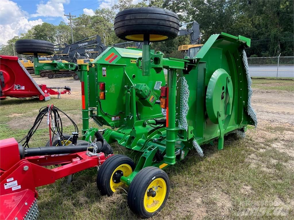 John Deere FC15M آلات تمزيق الحزم وتقطيعها ونشرها