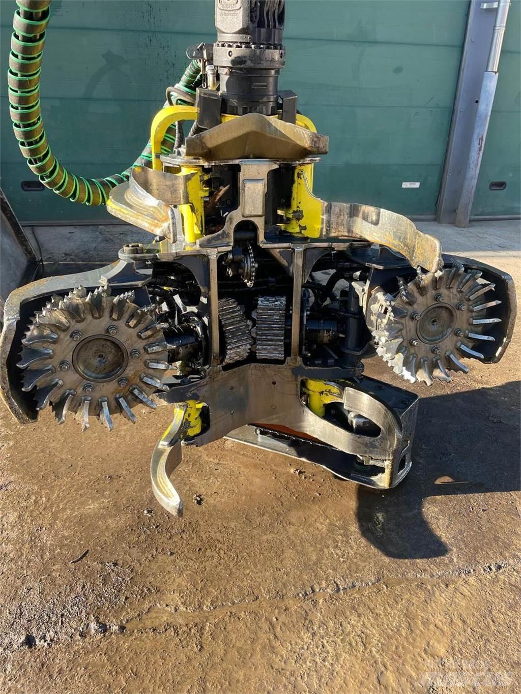 John Deere H425 رؤوس حصادات
