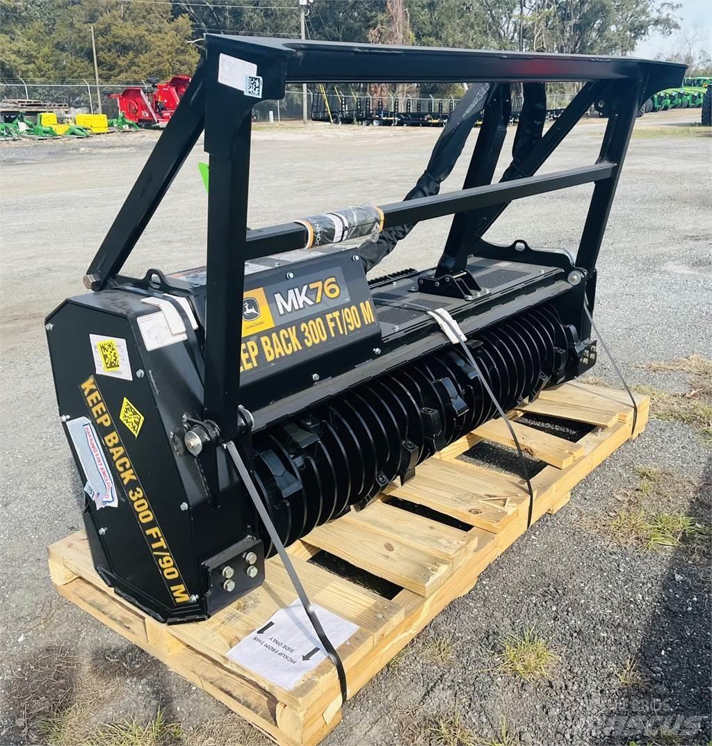 John Deere MK76 قاطعات وجامعات الأشجار