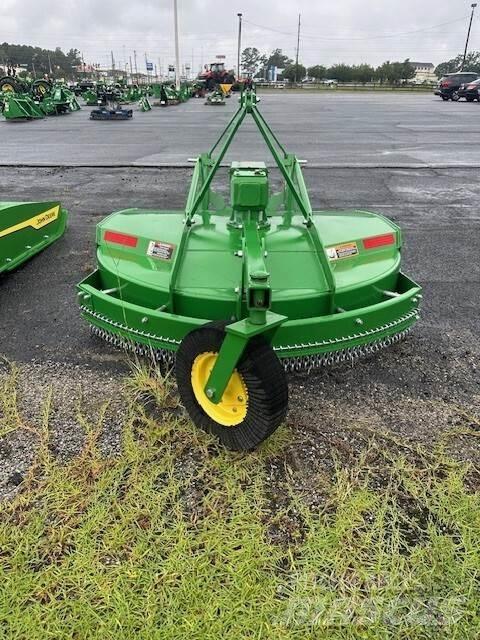 John Deere MX5 آلات تمزيق الحزم وتقطيعها ونشرها